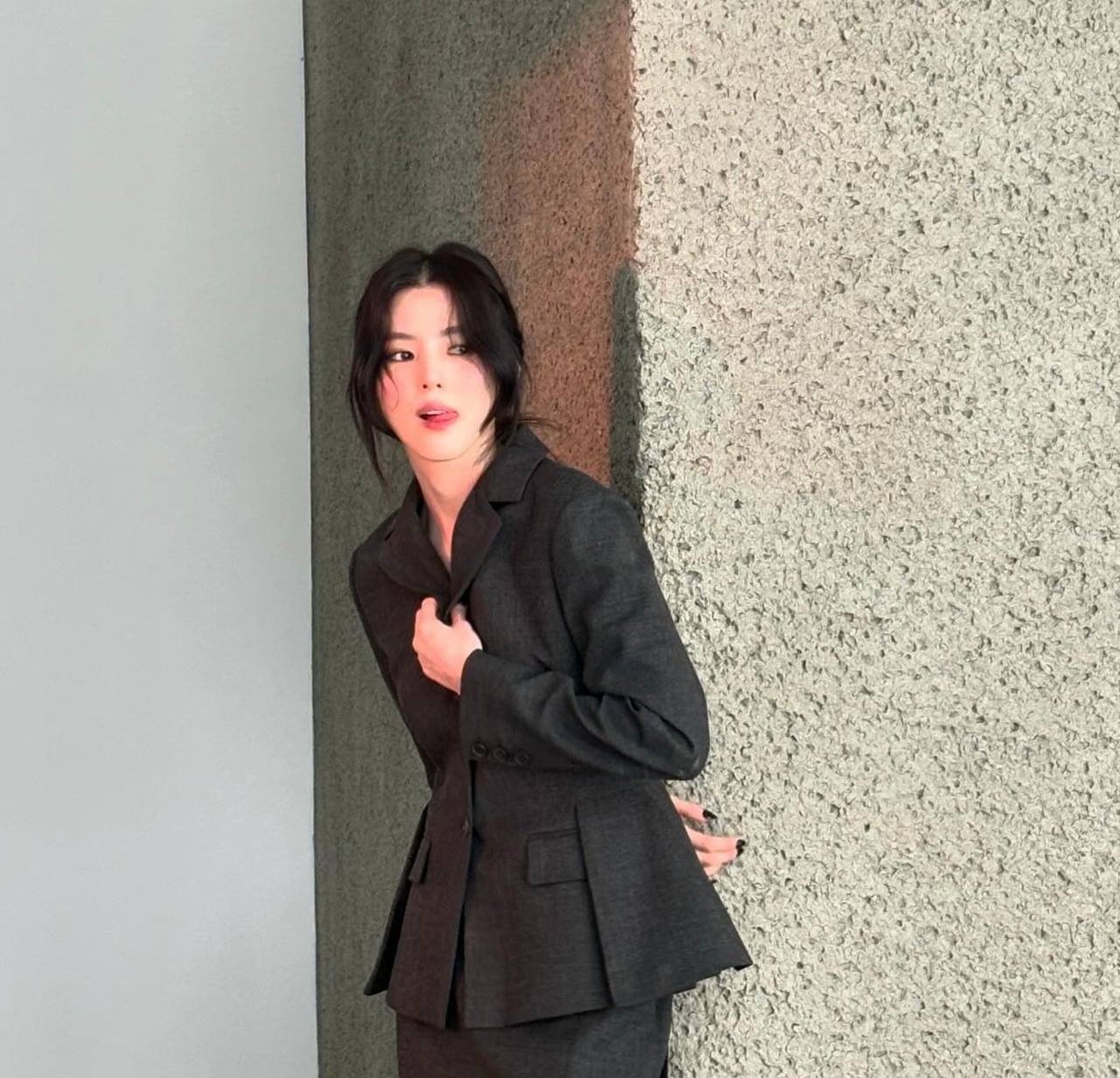 Han So Hee dính scandal tùm lum nhưng không bị Dior "nghỉ chơi"