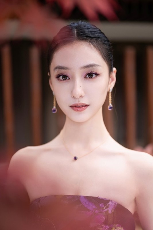 Mới đây, rộ tin đồn Hồ Liên Hinh lộ clip nhạy cảm. Cụ thể, nữ diễn viên bị nghi là nhân vật nữ chính trong 9 đoạn clip nóng với tổng thời gian 20 phút. Ảnh: Weibo.