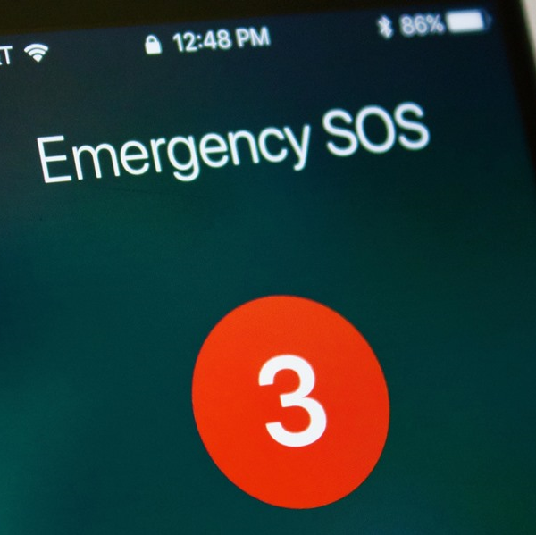 3 tính năng giúp cứu người khẩn cấp trên iPhone và Apple Watch, ai cũng cần biết phòng lúc nguy cấp!