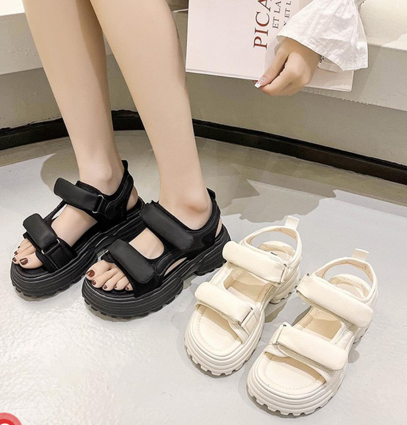 Giày sandal nữ MWC NUSD- 2454 Sandal Đế Bánh Mì Siêu Hack Dáng Phối Khóa Lót Dán Với 2 Quai Ngang Phối Lưới Thời Trang