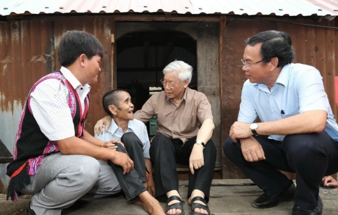 Các báo điện tử, các tài khoản MXH đồng loạt đổi màu đen, khắp nơi tiếc thương sự ra đi của Tổng Bí thư Nguyễn Phú Trọng