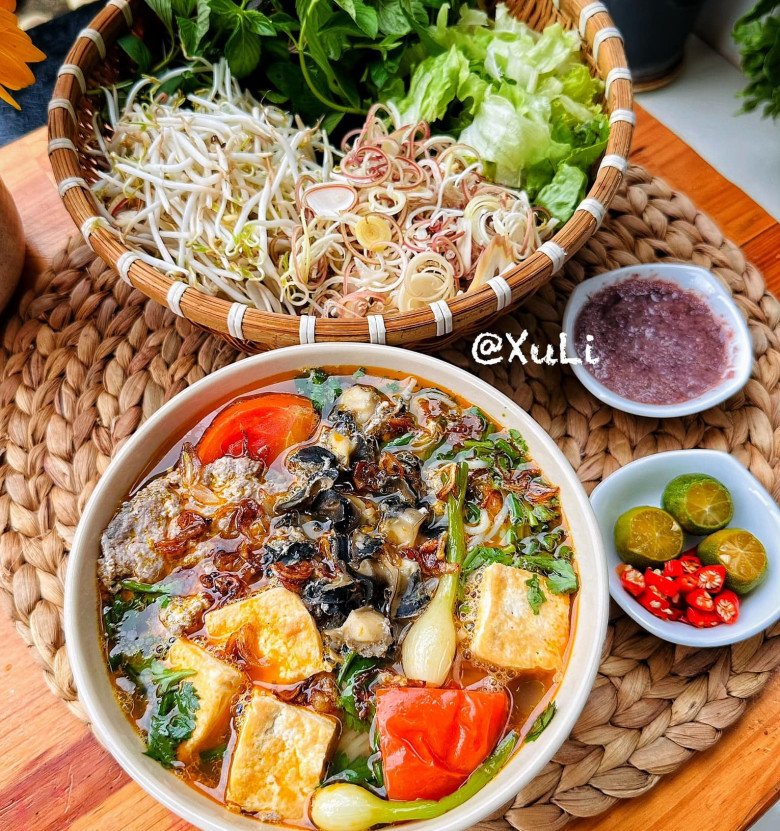 Cách nấu bún riêu cua ốc thơm ngon, giòn giòn hấp dẫn đãi cả nhà bữa sáng Cách nấu bún riêu cua ốc thơm ngon, giòn giòn hấp dẫn đãi cả nhà bữa sáng