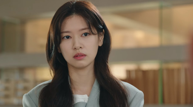 Love Next Door tập 4: Jung So Min một tay xử lý kẻ thù, còn có hành động khiến Jung Hae In "lụi tim"- Ảnh 3.