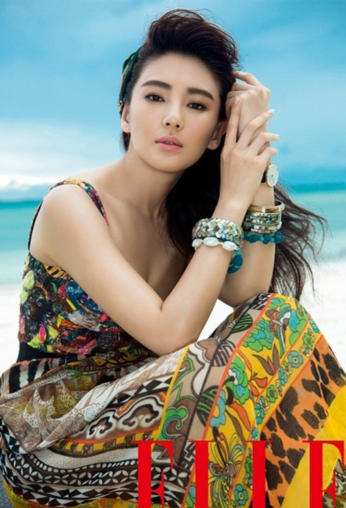 "Bản sao Song Hye Kyo" Trương Vũ Kỳ được cho là ám chỉ chuyện bản thân bị tình trẻ "cắm sừng"