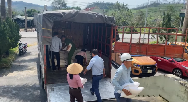 Hằng Du Mục tự tung “sao kê” từ thiện chứng minh liêm nhưng bỗng lại vướng ồn ào liên quan đến làng Nủ - Ảnh 3.