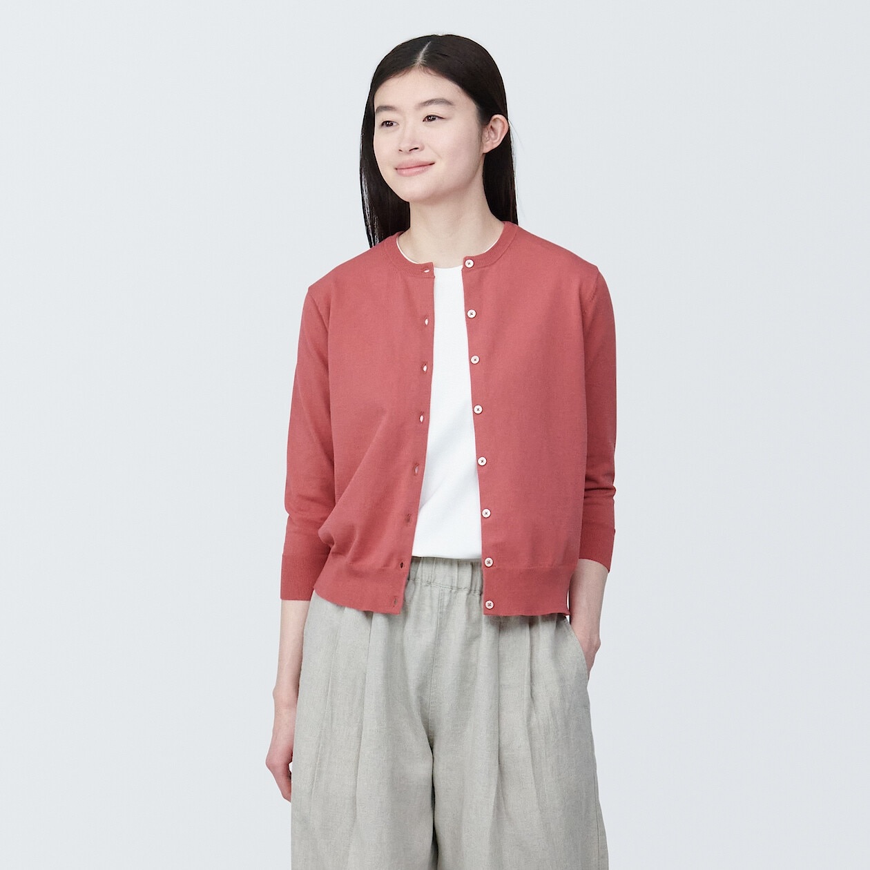 8 mẫu cardigan trẻ trung ưng mắt, mua làm quà cho mùa Thu này là "duyệt luôn"- Ảnh 3.