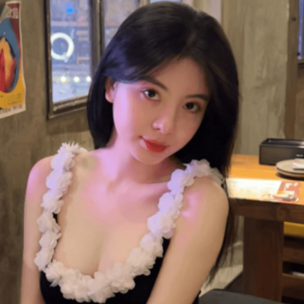 Bỏ nghề streamer vì lương 7 triệu đồng/tháng, hot streamer xinh đẹp giờ ra sao?