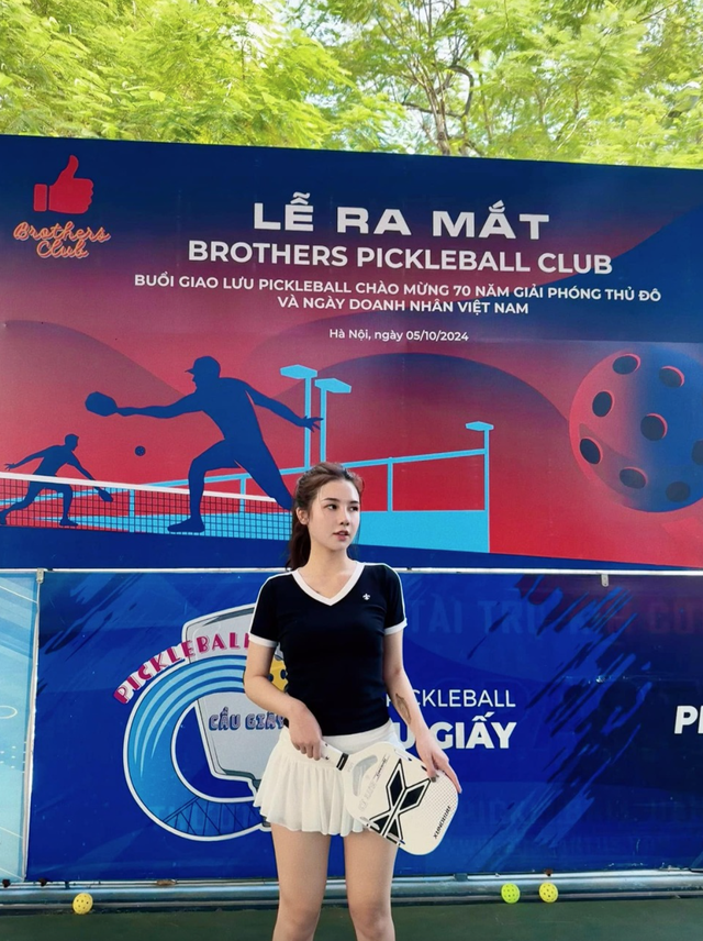 Cô gái bị tung ảnh ăn mặc phản cảm chơi pickleball: Cuộc sống bị đảo lộn, sẽ nhờ pháp luật xử lý - Ảnh 3.