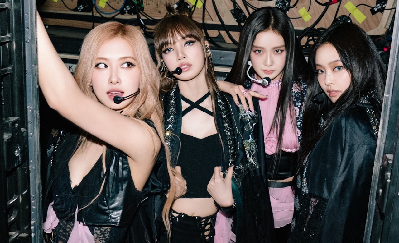 BLACKPINK xa cách, lạnh nhạt với nhau trong 1 năm tách ra solo?