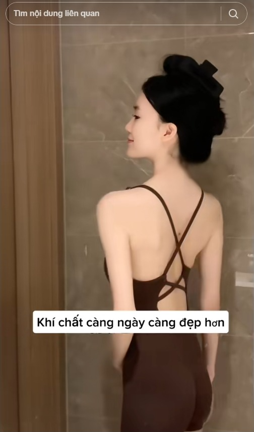 Động tác vừa siết mỡ bụng vừa giảm nọng cằm, chị em tuổi ngoài 30 càng tập càng trẻ lâu- Ảnh 2.