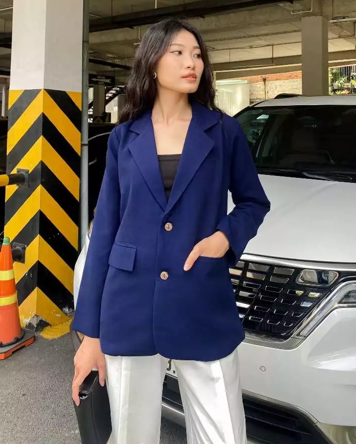 7 mẫu blazer từ 200k giúp nàng công sở ghi điểm mặc đẹp- Ảnh 2.