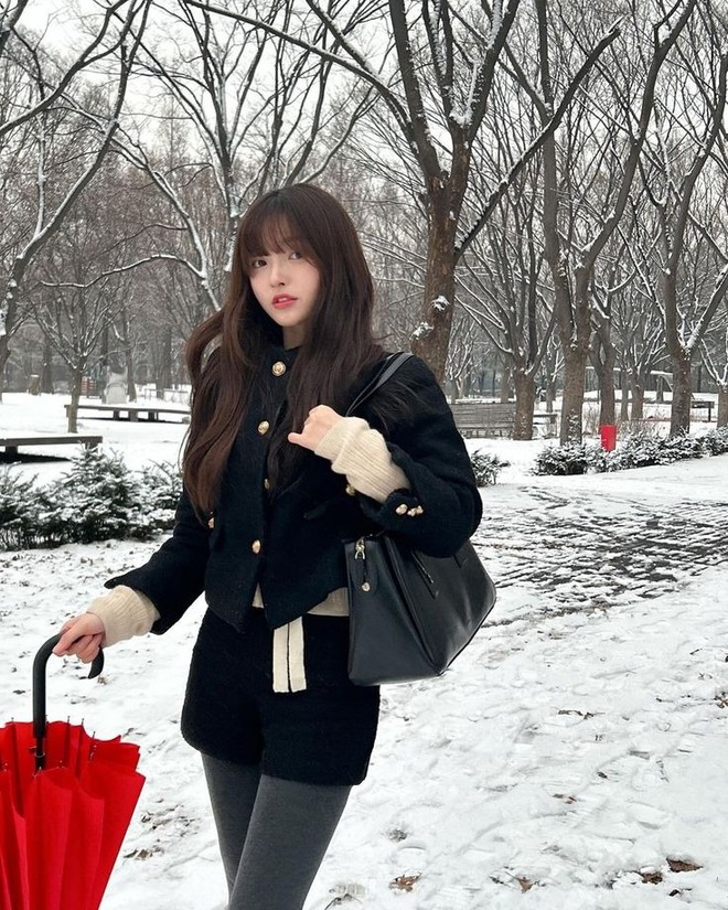 Hot nhất mùa đông năm nay chính là 1 item vừa lạ vừa quen: Ai chưa mua chắc chắn Hot nhất mùa đông năm nay chính là 1 item vừa lạ vừa quen: Ai chưa mua chắc chắn