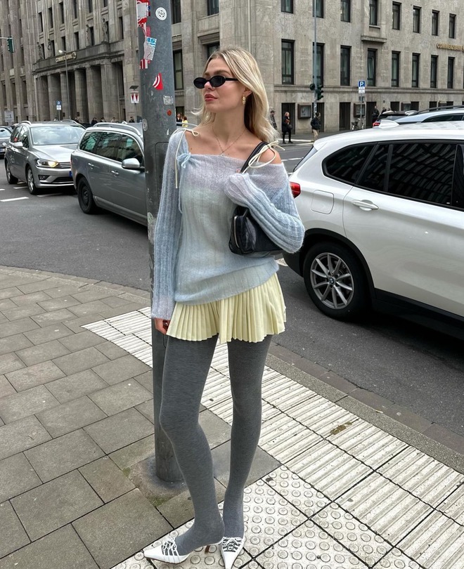 Hot nhất mùa đông năm nay chính là 1 item vừa lạ vừa quen: Ai chưa mua chắc chắn Hot nhất mùa đông năm nay chính là 1 item vừa lạ vừa quen: Ai chưa mua chắc chắn