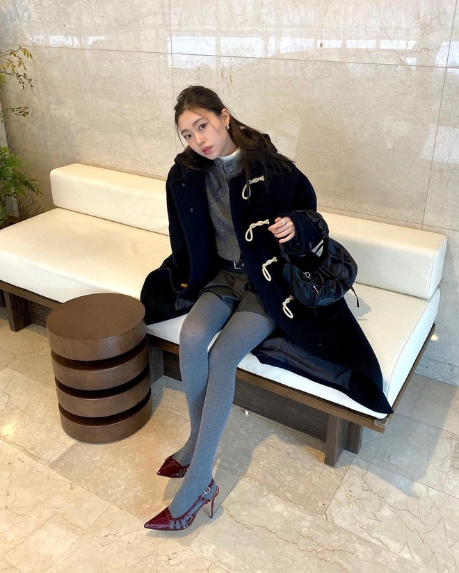 Hot nhất mùa đông năm nay chính là 1 item vừa lạ vừa quen: Ai chưa mua chắc chắn Hot nhất mùa đông năm nay chính là 1 item vừa lạ vừa quen: Ai chưa mua chắc chắn