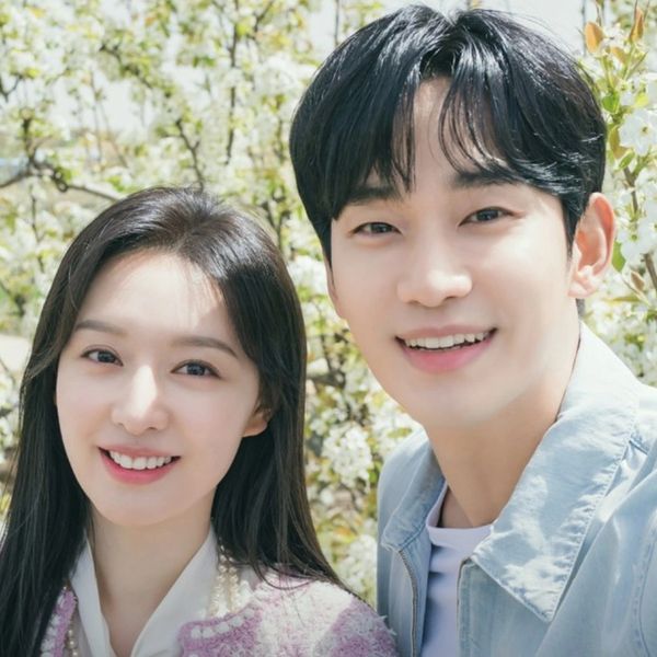 HOT: Kim Soo Hyun nói rõ việc phim giả tình thật với Kim Ji Won