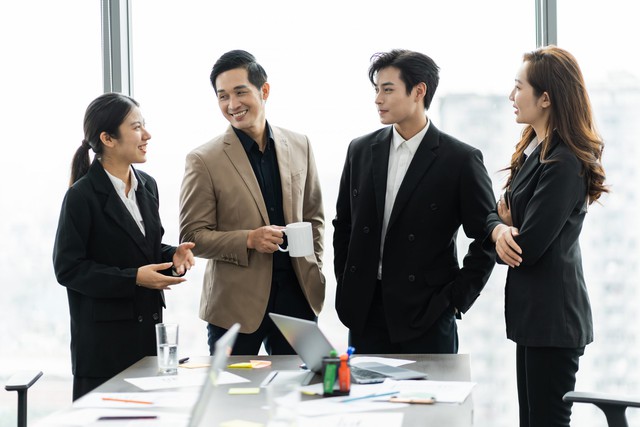 Ai cũng có thể trở thành “người vô hình” nơi công sở, làm NGAY 4 điều này để trở thành tâm giao của lãnh đạo, sự nghiệp thăng tiến không cản nổi- Ảnh 1. Ai cũng có thể trở thành “người vô hình” nơi công sở, làm NGAY 4 điều này để trở thành tâm giao của lãnh đạo, sự nghiệp thăng tiến không cản nổi- Ảnh 1.