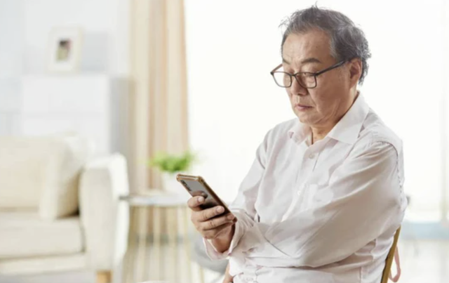Đi làm về muộn, con dâu chứng kiến 1 cảnh tượng mà cả đời khó quên- Ảnh 1. Đi làm về muộn, con dâu chứng kiến 1 cảnh tượng mà cả đời khó quên- Ảnh 1.