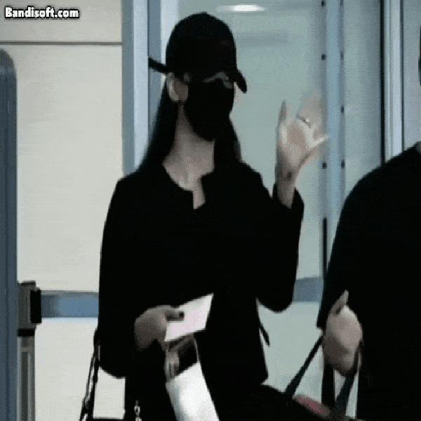 Mỹ nhân đẹp nhất thế giới bất ngờ bị chê bai nhan sắc, visual thua cả hot girl mạng? 