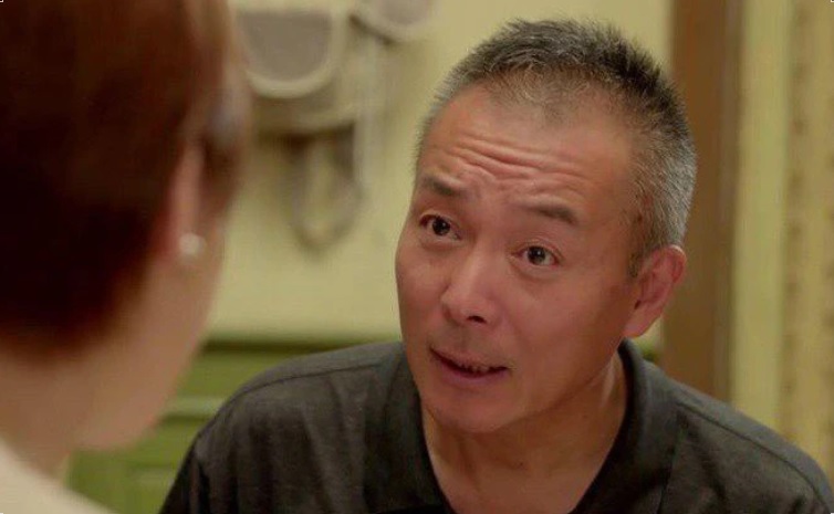 Qua nhà anh chồng ăn cơm, nhìn những lon nước ngọt bày trên mâm cỗ, tôi xấu hổ vội gom vào cất xuống bếp- Ảnh 1. Qua nhà anh chồng ăn cơm, nhìn những lon nước ngọt bày trên mâm cỗ, tôi xấu hổ vội gom vào cất xuống bếp- Ảnh 1.