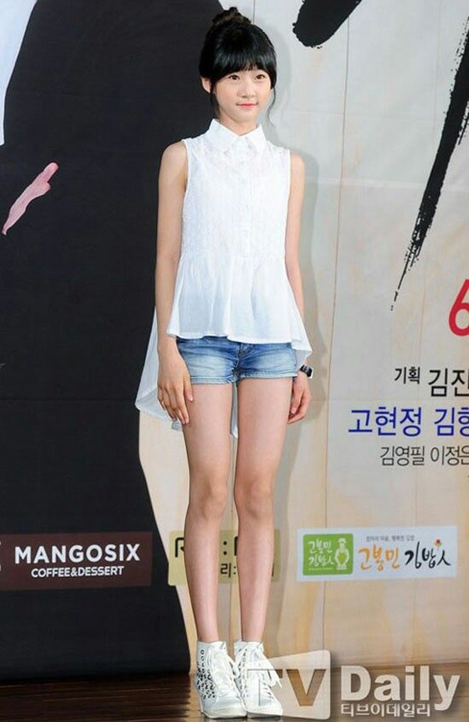 Tiếc cho visual Kim Sae Ron: Ngày bé không được đánh giá cao, sau này thành mỹ nữ có body đẳng cấp- Ảnh 8. Tiếc cho visual Kim Sae Ron: Ngày bé không được đánh giá cao, sau này thành mỹ nữ có body đẳng cấp- Ảnh 8.