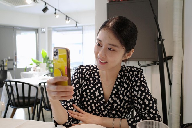 Không phải đồ xa xỉ, Jang Nara dùng lọ sữa rửa mặt và nước tẩy trang bình dân, ở đâu cũng bán- Ảnh 3. Không phải đồ xa xỉ, Jang Nara dùng lọ sữa rửa mặt và nước tẩy trang bình dân, ở đâu cũng bán- Ảnh 3.