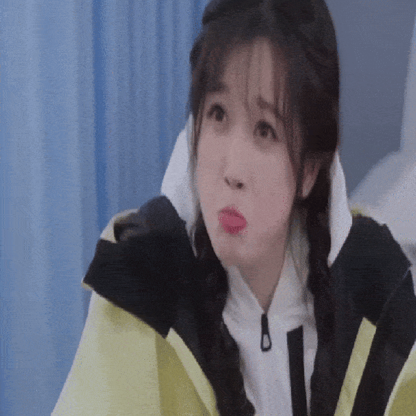 Ngu Thư Hân tự biến mình thành trò hề