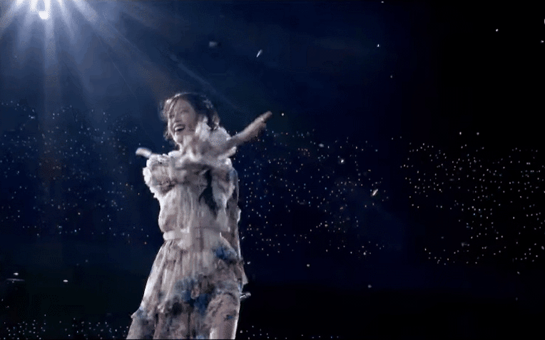 Từ ca hát đến diễn xuất đều thành công rực rỡ, đây là nữ nghệ sĩ khiến cả Kbiz phải thán phục