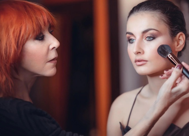 Từng là "tượng đài" trong làng makeup, Make Up For Ever giờ đâu mất rồi? Từng là "tượng đài" trong làng makeup, Make Up For Ever giờ đâu mất rồi?