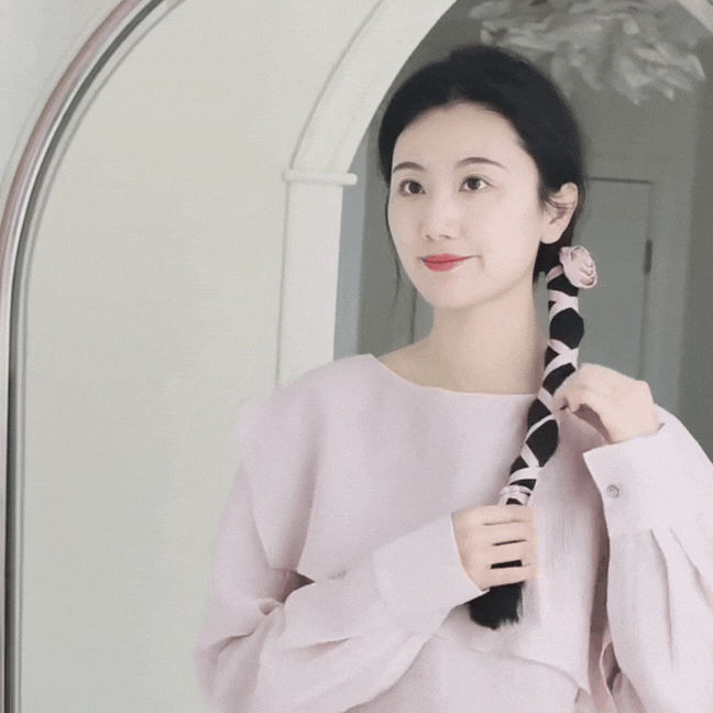 3 con giáp này nên dùng son đỏ: Tăng sinh khí, hút may mắn, tình duyên rực rỡ, công việc hanh thông- Ảnh 1. 3 con giáp này nên dùng son đỏ: Tăng sinh khí, hút may mắn, tình duyên rực rỡ, công việc hanh thông- Ảnh 1.