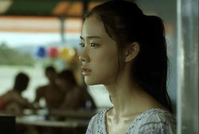 Mẹ chồng vội bê mâm cơm cất đi khi vừa nghe tiếng con dâu, điều cay đắng hiện ra lù lù trong ngăn mát tủ lạnh- Ảnh 1. Mẹ chồng vội bê mâm cơm cất đi khi vừa nghe tiếng con dâu, điều cay đắng hiện ra lù lù trong ngăn mát tủ lạnh- Ảnh 1.